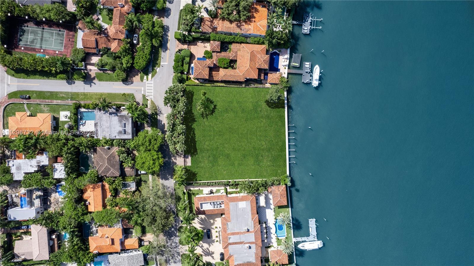 Miami Beach, Florida 33140, United States, 9 Bedrooms Bedrooms, ,11 BathroomsBathrooms,Residential,Active,74187