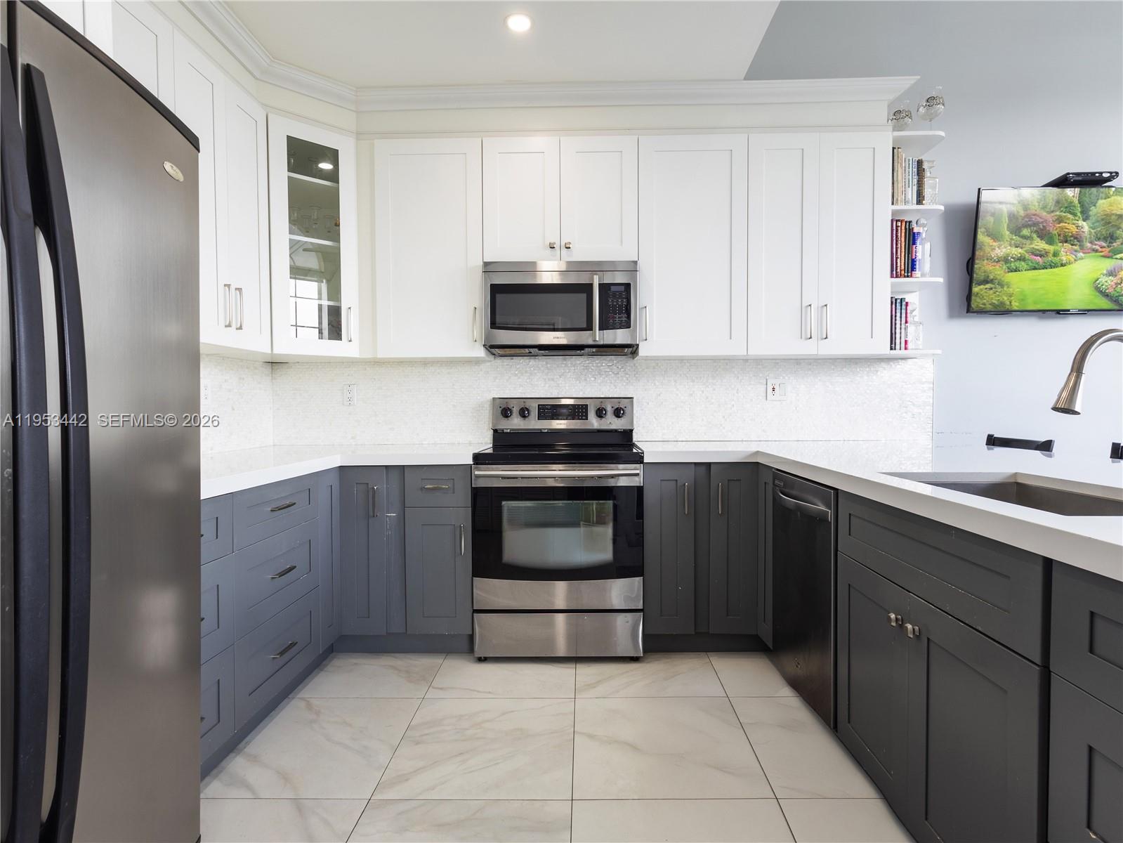 DORAL DUNES 1ST ADDN - Residential