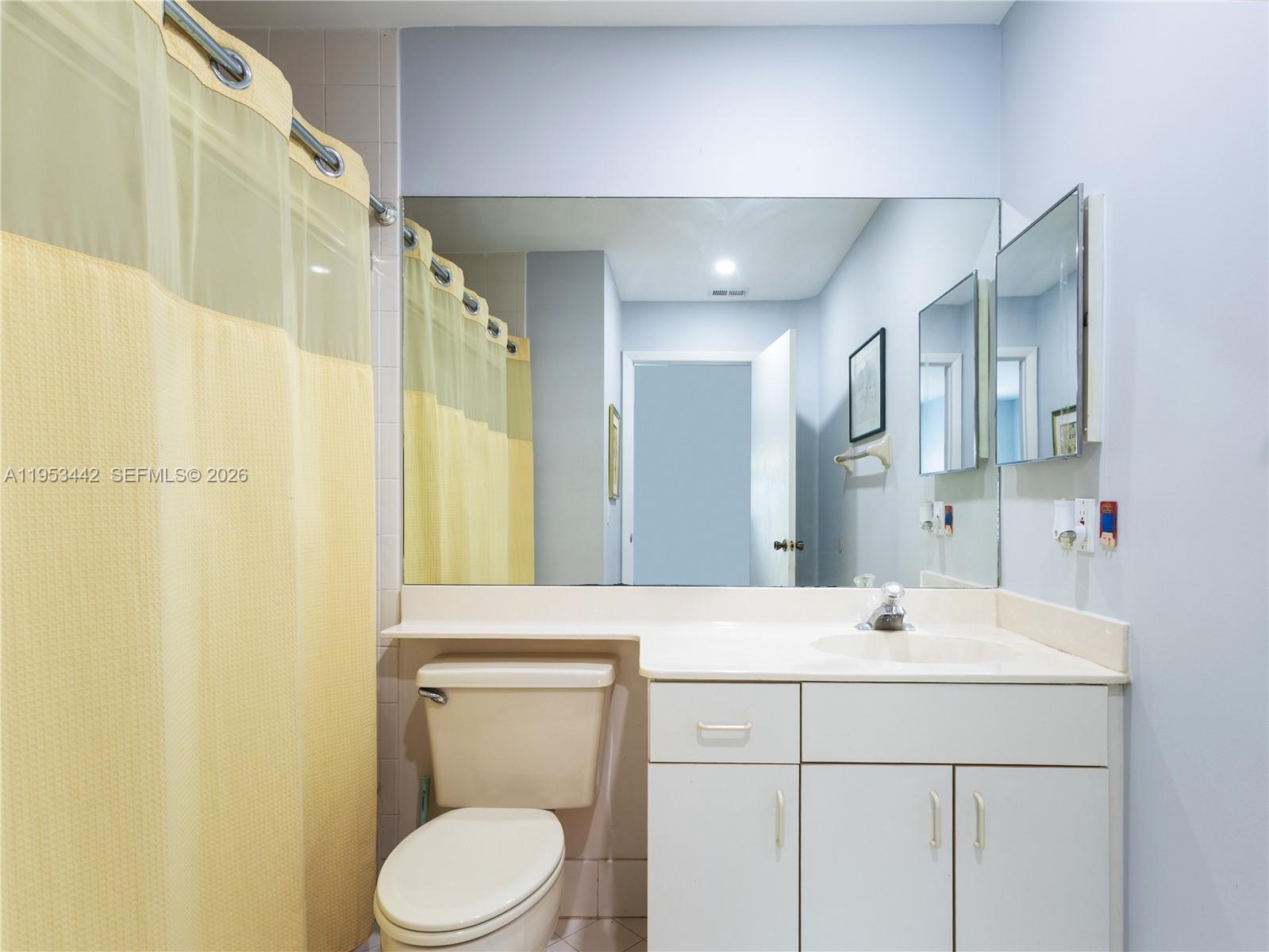 DORAL DUNES 1ST ADDN - Residential