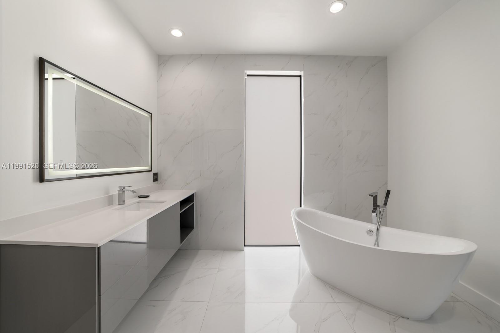 BELLE MEADE 1ST ADDN - Residential