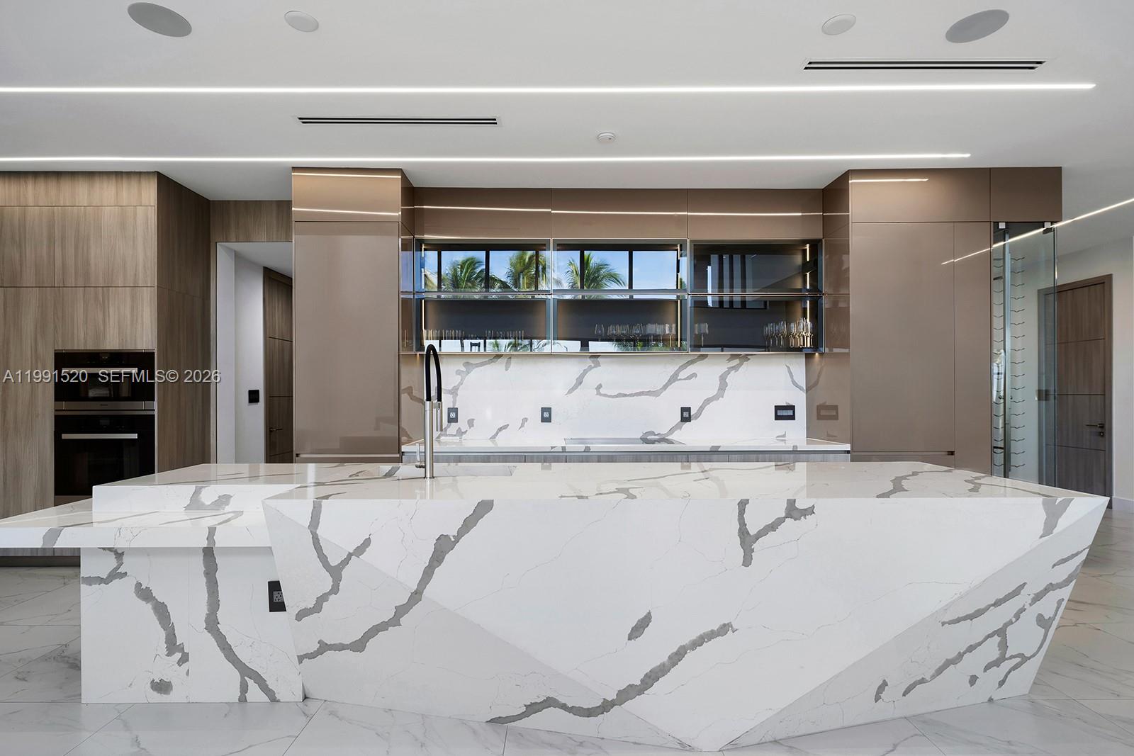 BELLE MEADE 1ST ADDN - Residential