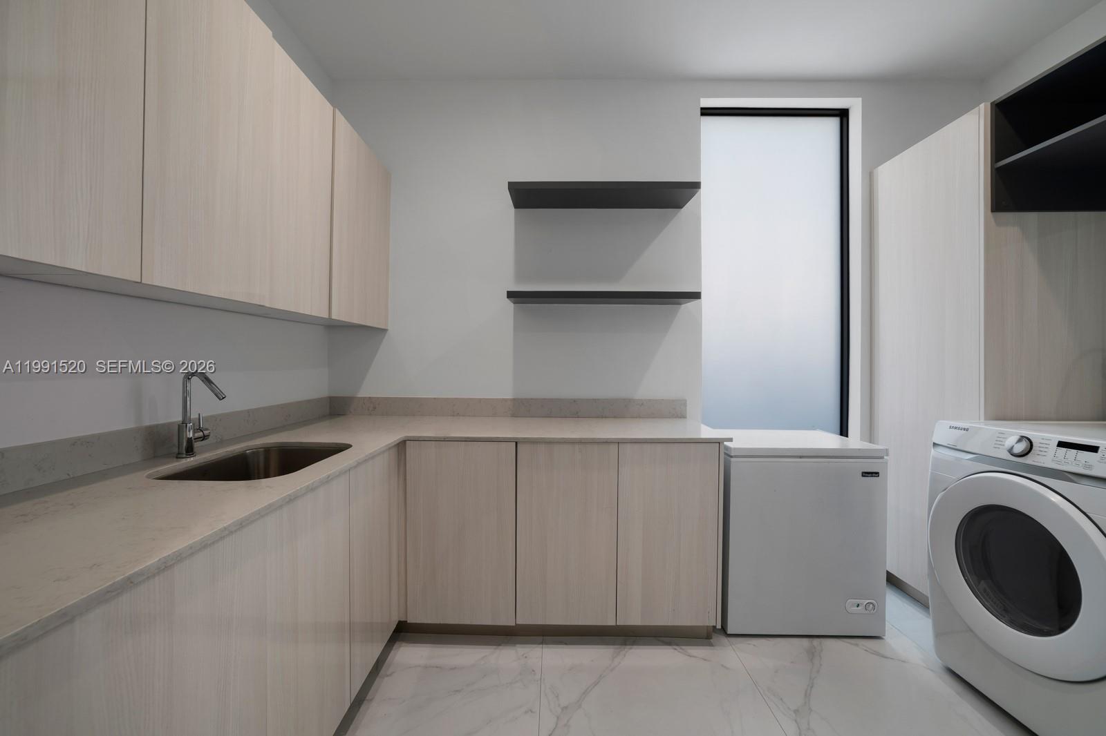 BELLE MEADE 1ST ADDN - Residential