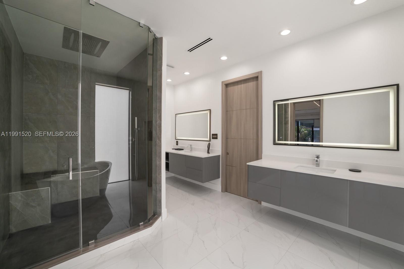 BELLE MEADE 1ST ADDN - Residential