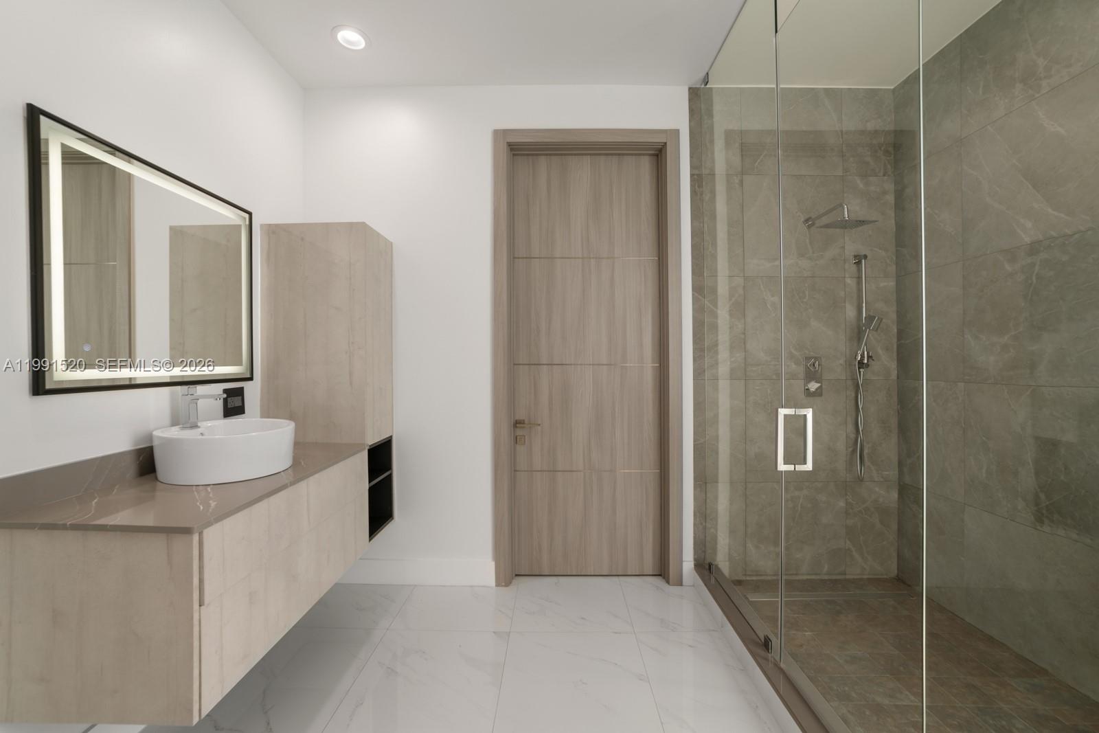 BELLE MEADE 1ST ADDN - Residential