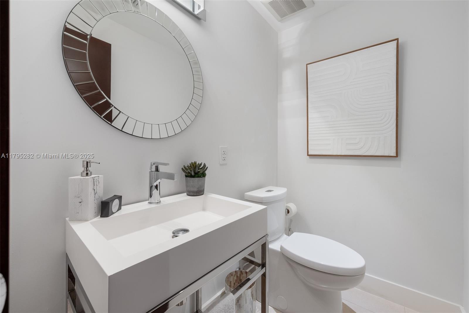 CORAL GABLES GRANADA SEC - Residential