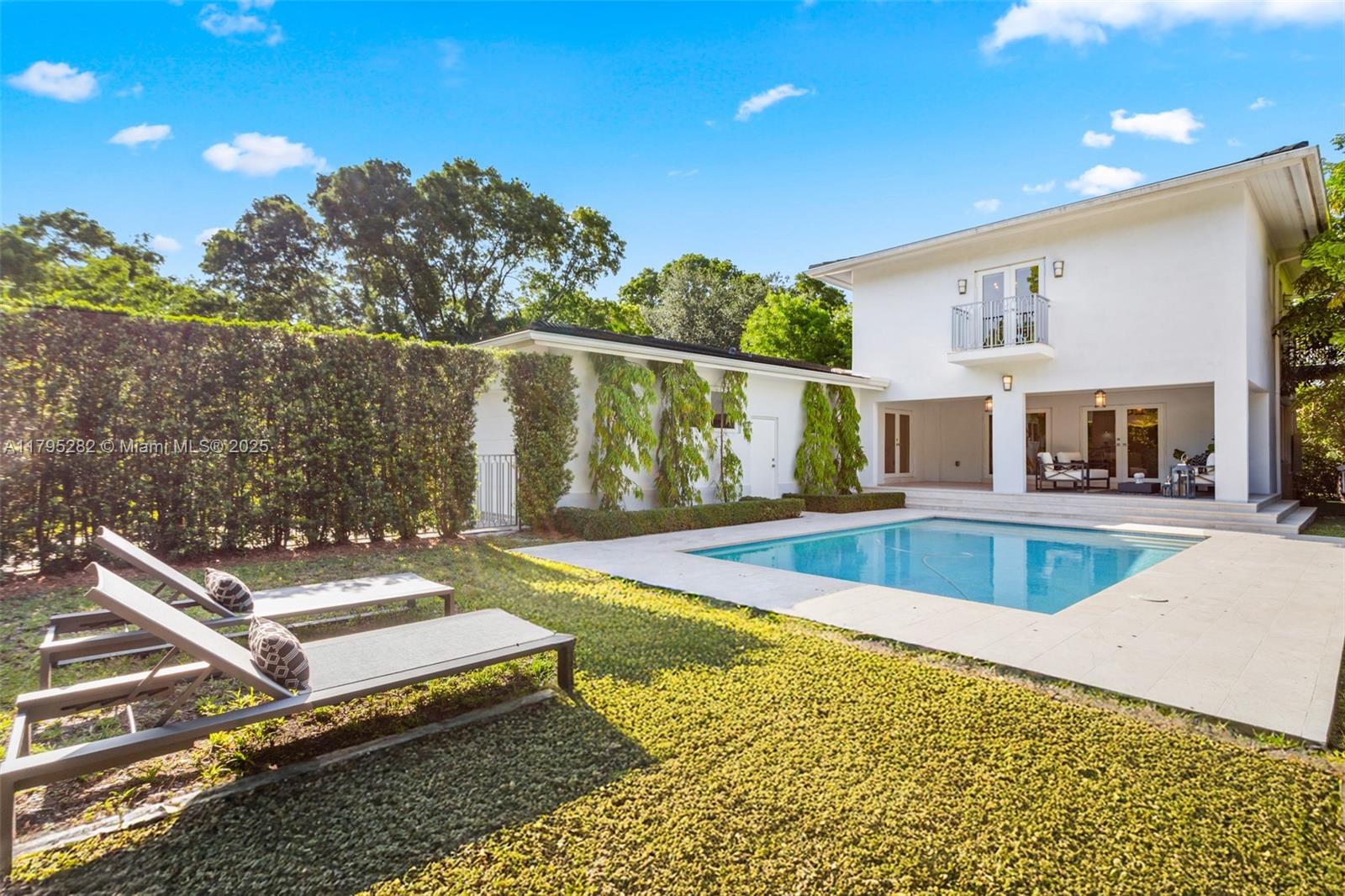 CORAL GABLES GRANADA SEC - Residential