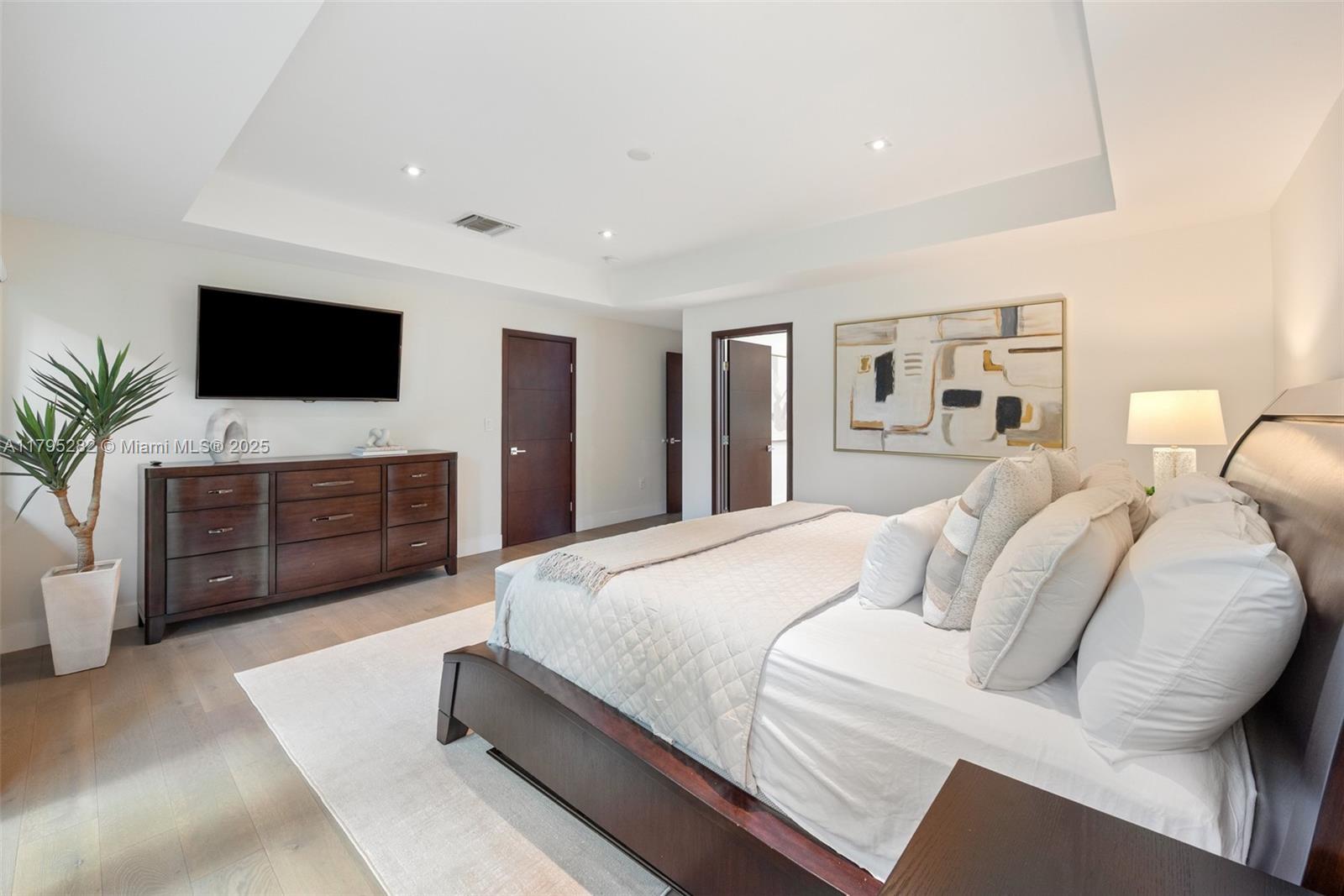 CORAL GABLES GRANADA SEC - Residential