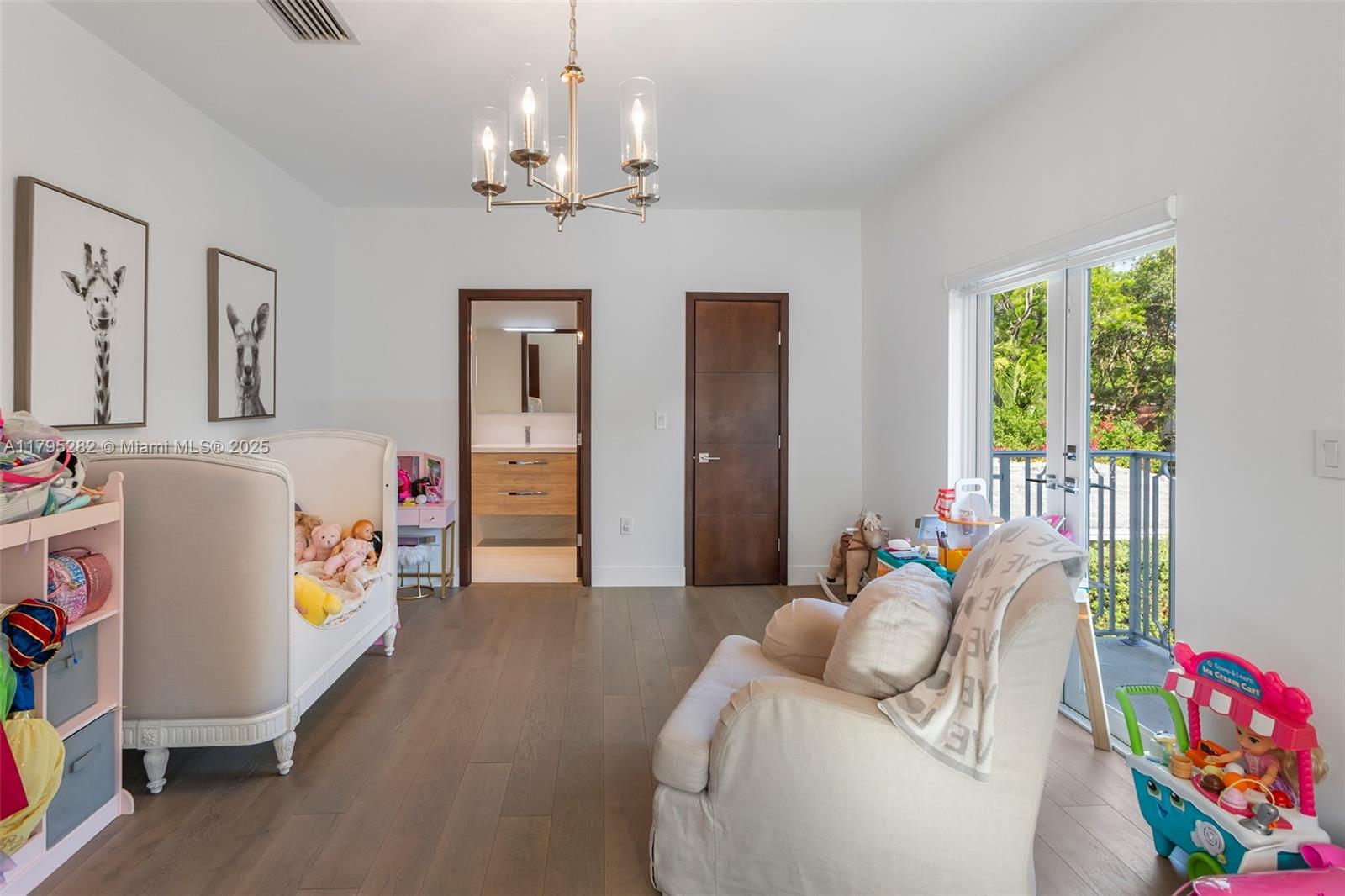 CORAL GABLES GRANADA SEC - Residential