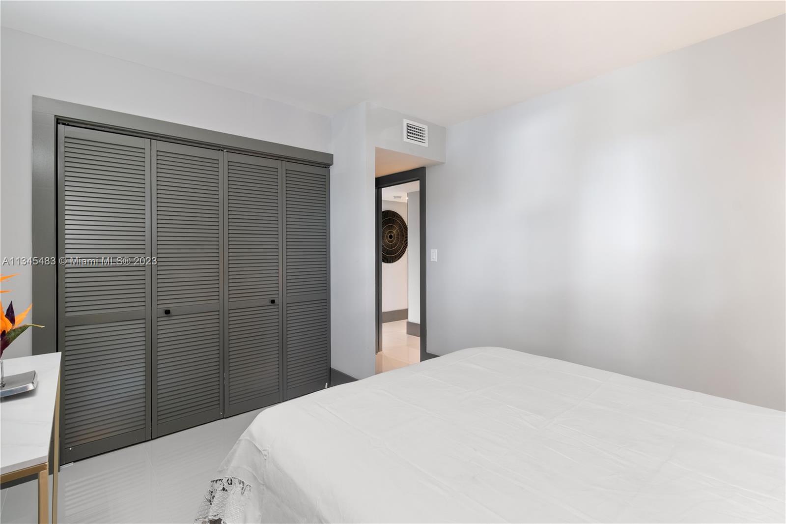 VILLA DORADA CONDO NO 2 - Residential