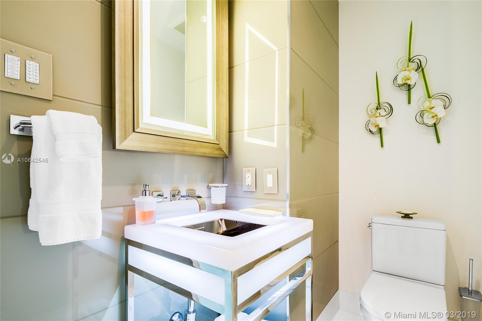 MARQUIS CONDO - Residential