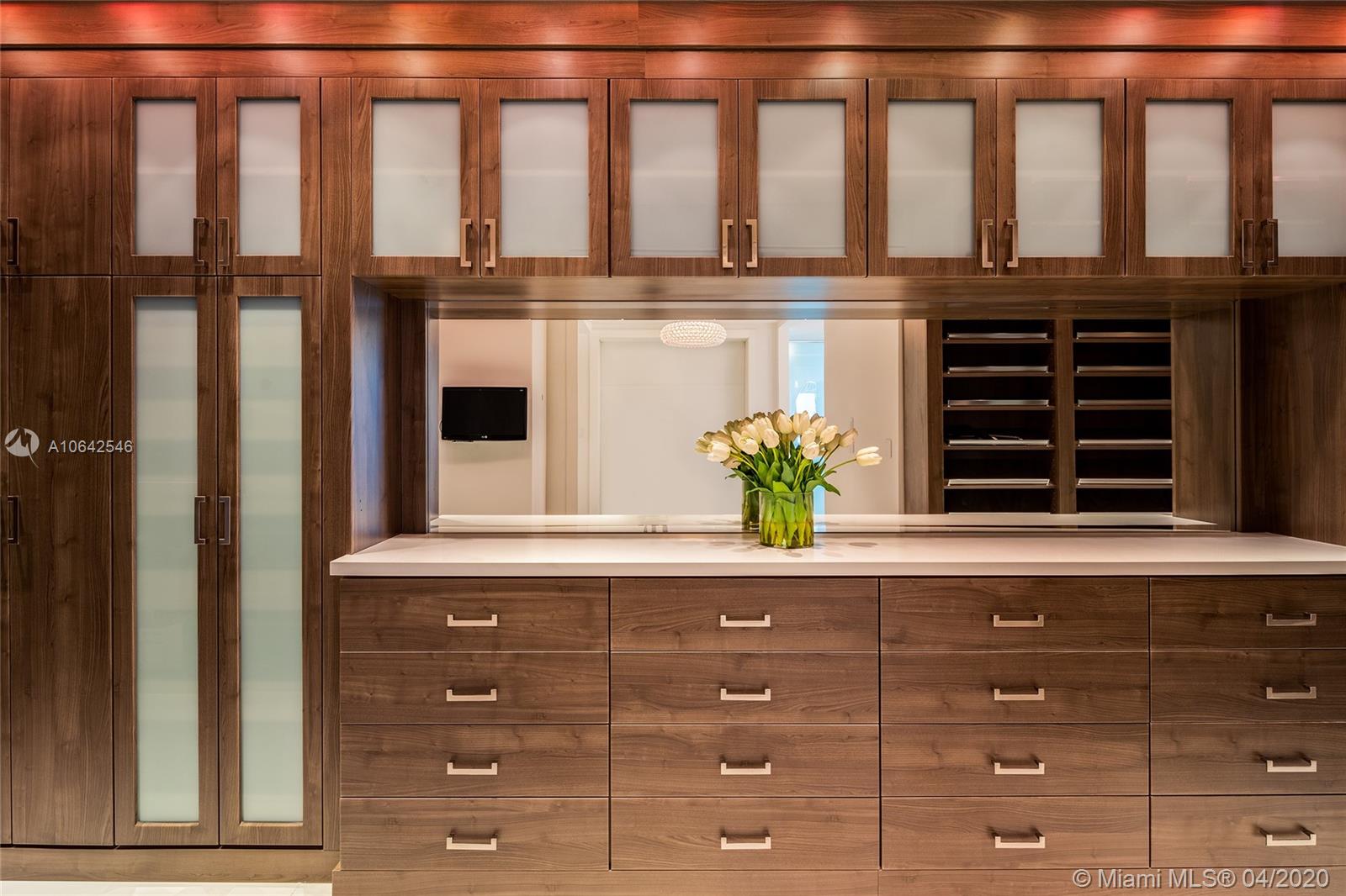 MARQUIS CONDO - Residential