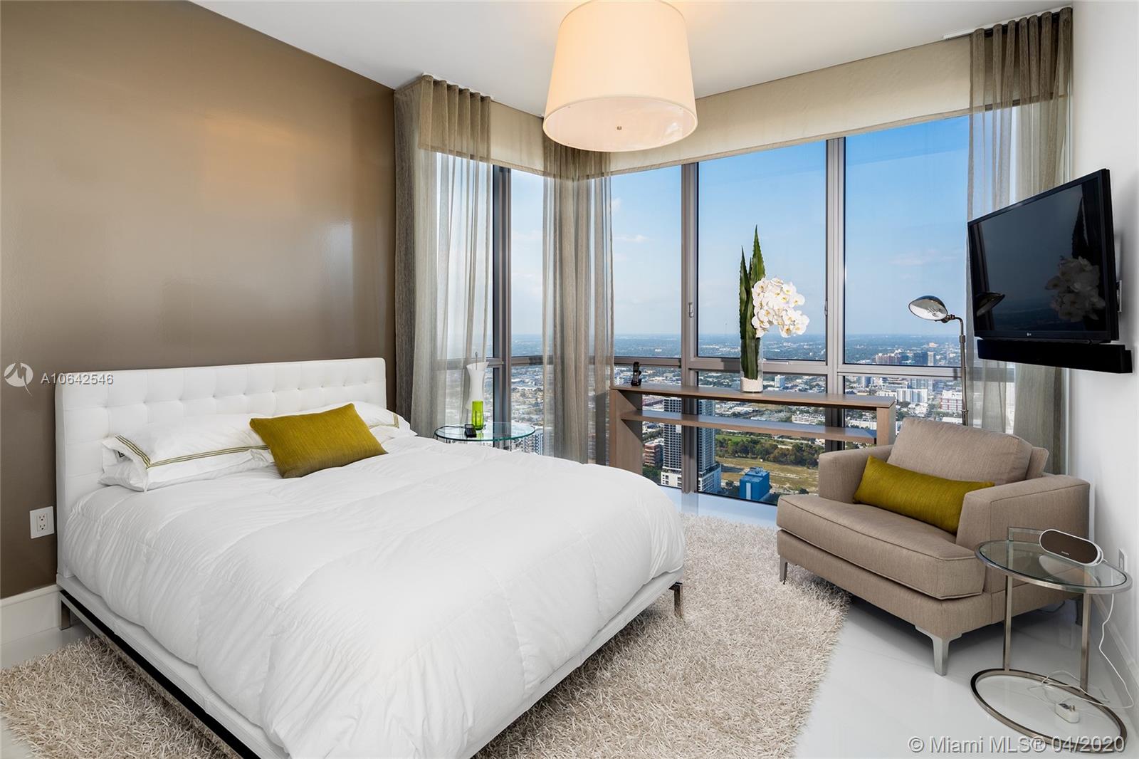 MARQUIS CONDO - Residential