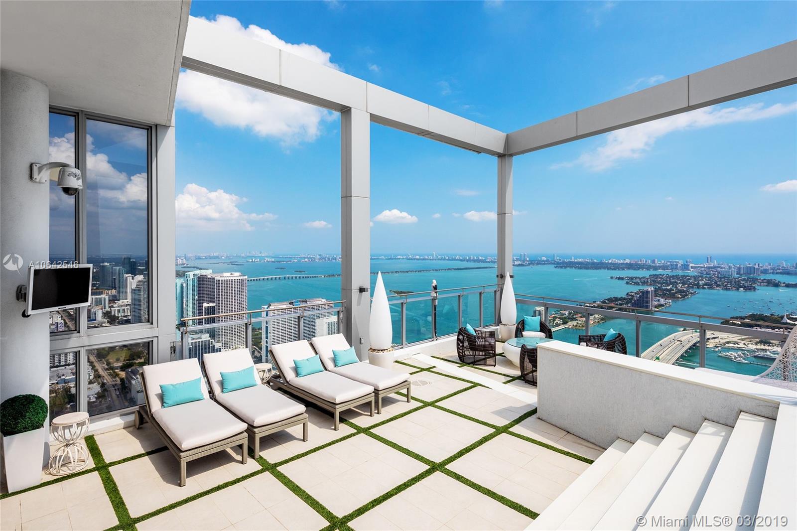 MARQUIS CONDO - Residential