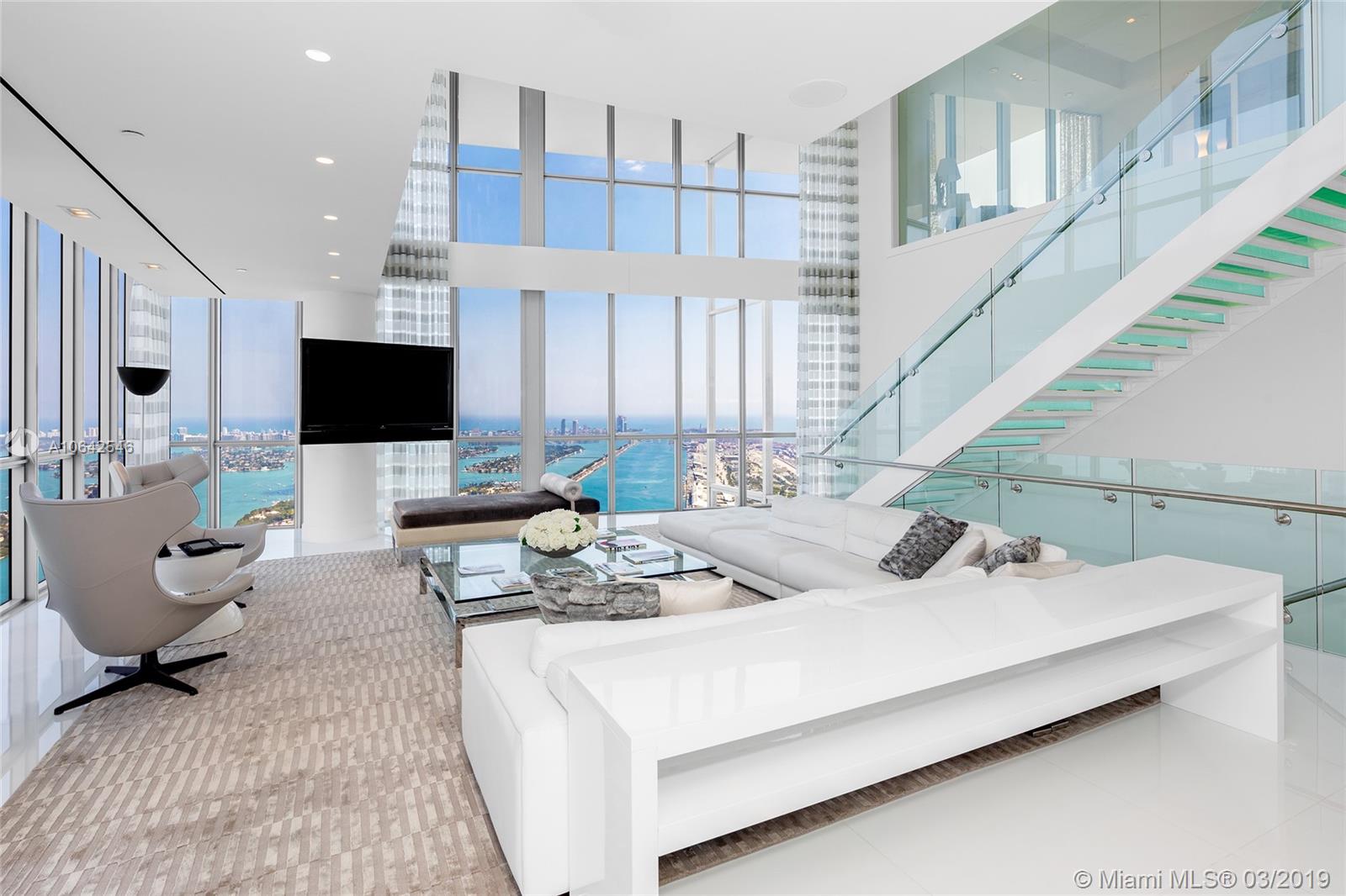 MARQUIS CONDO - Residential