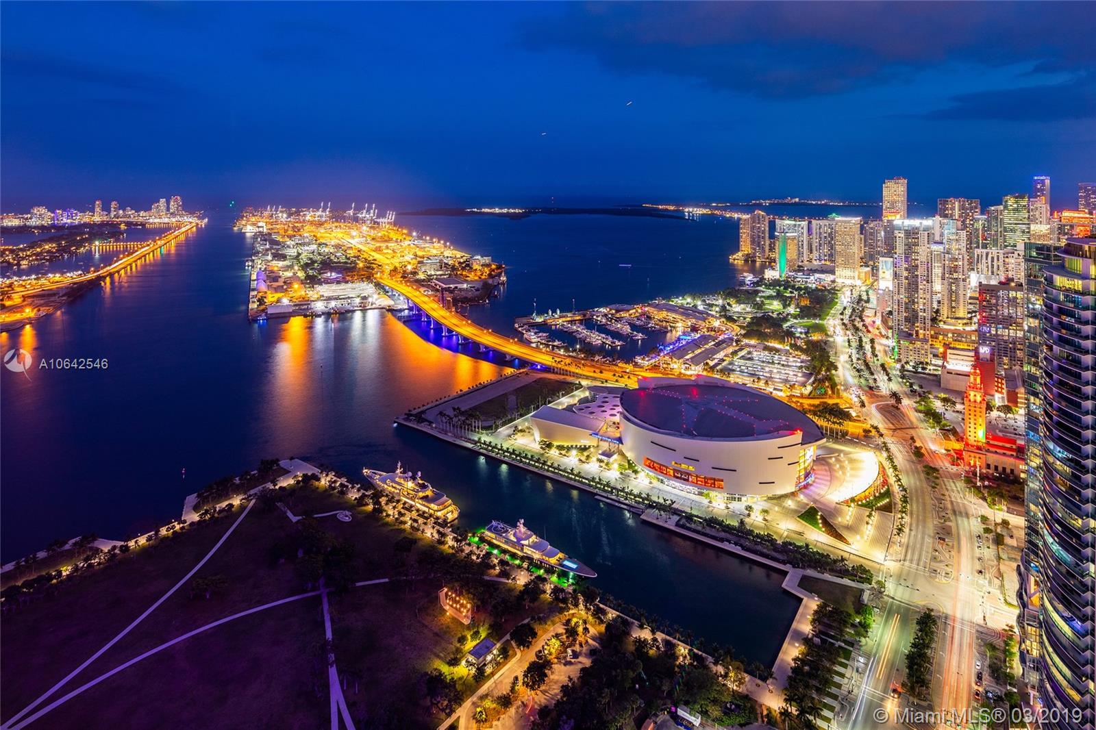 MARQUIS CONDO - Residential