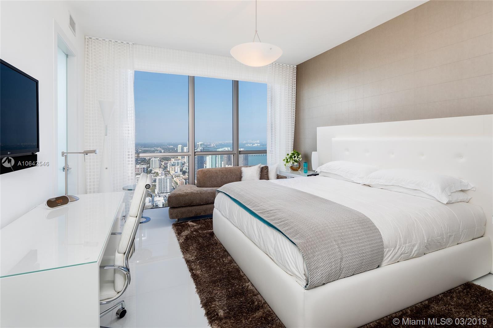 MARQUIS CONDO - Residential