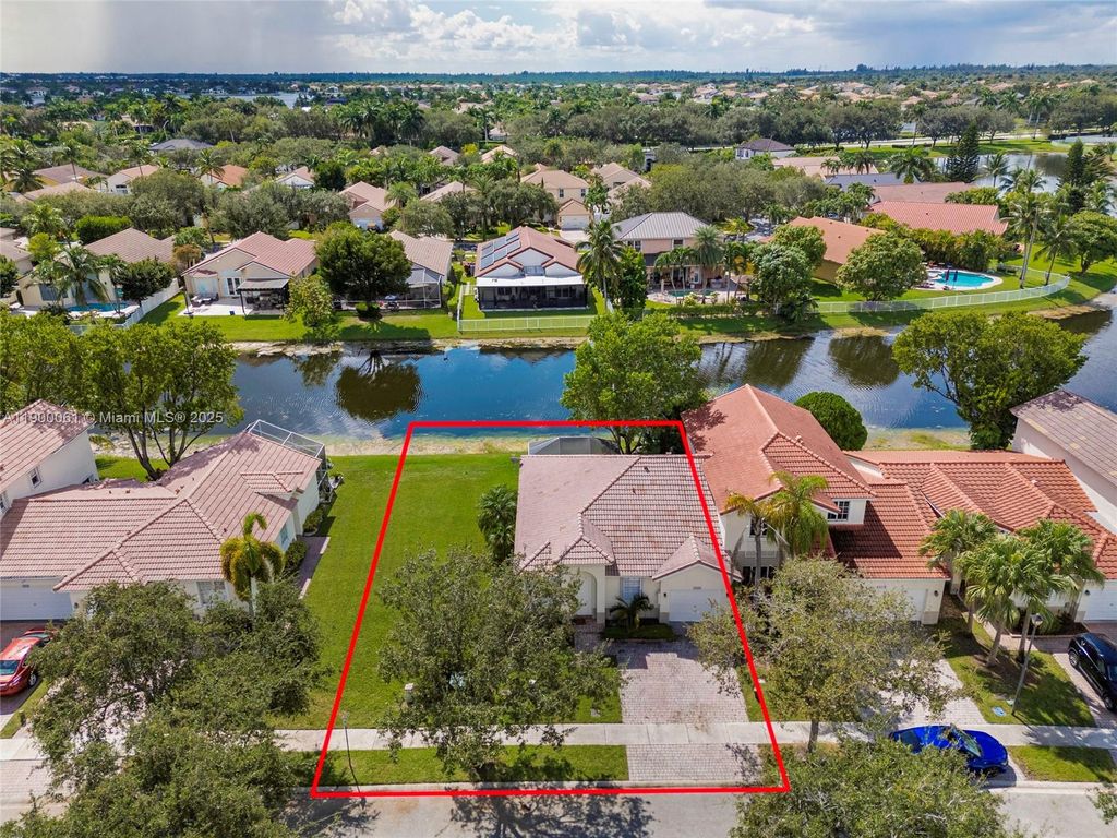 Photo of 18866 SW 28th Ct, Miramar, FL 33029 (MLS # A11900061)