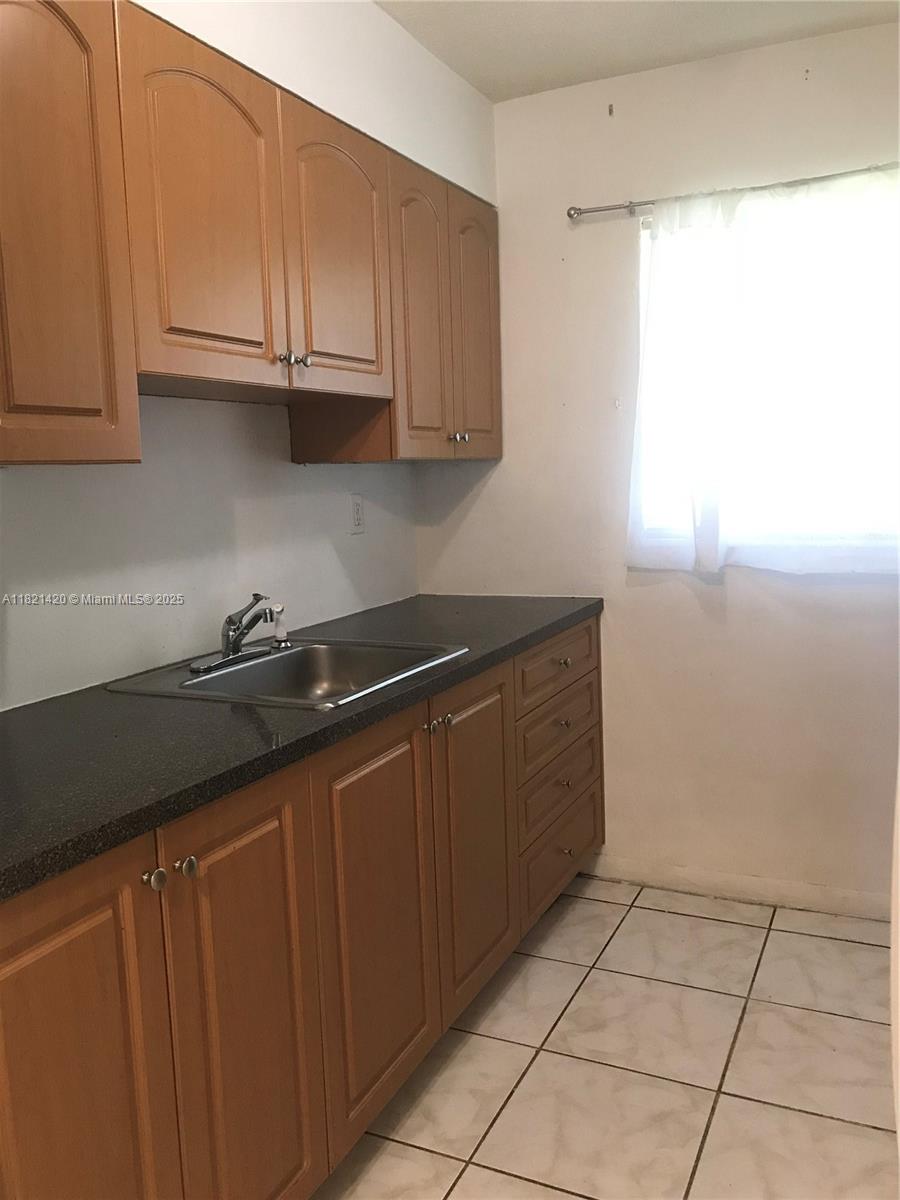 Rental Property at 2450 Ne 188 Street 2452, Miami, Broward County, Florida - Bedrooms: 1 
Bathrooms: 1  - $1,500 MO.