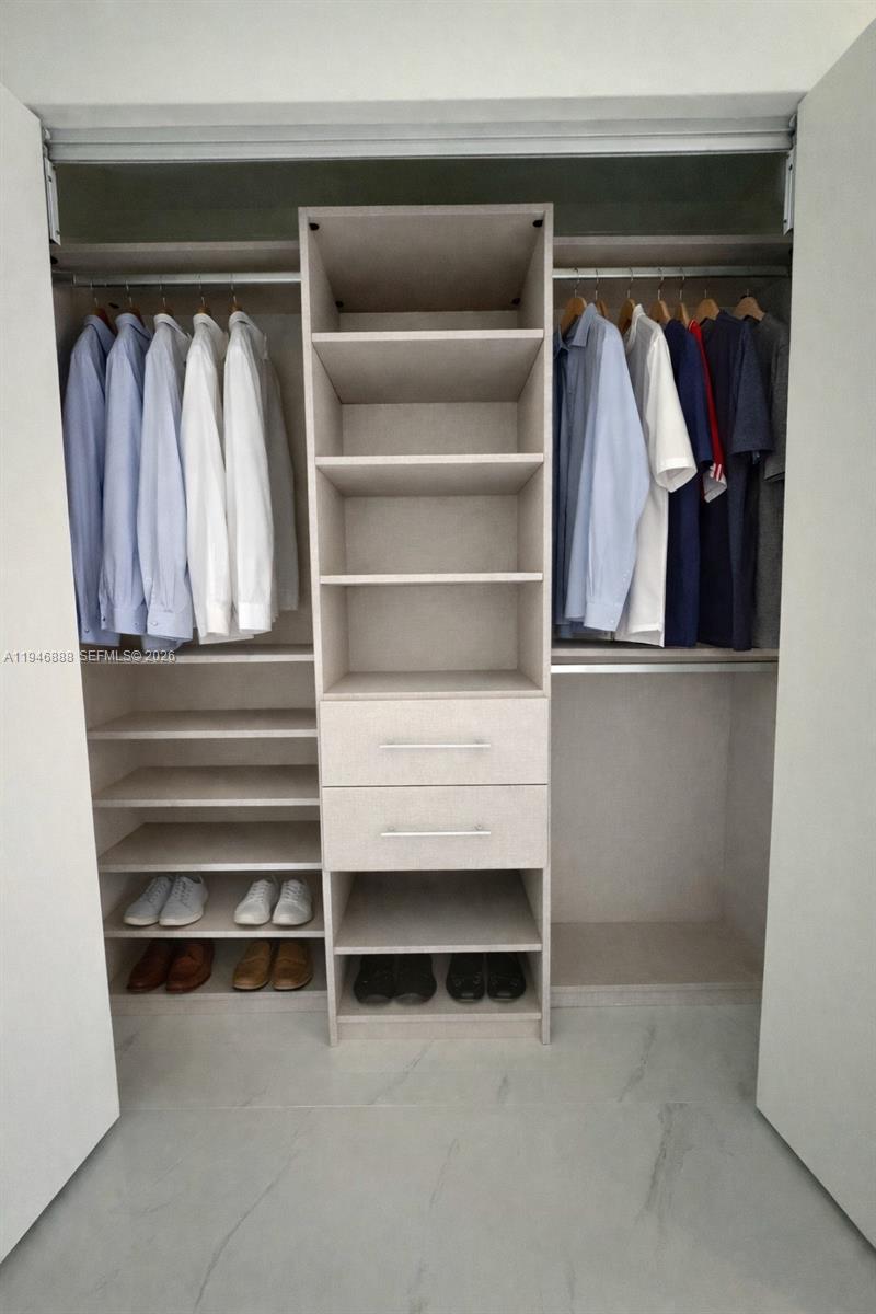 ARIA RESERVE - Residential