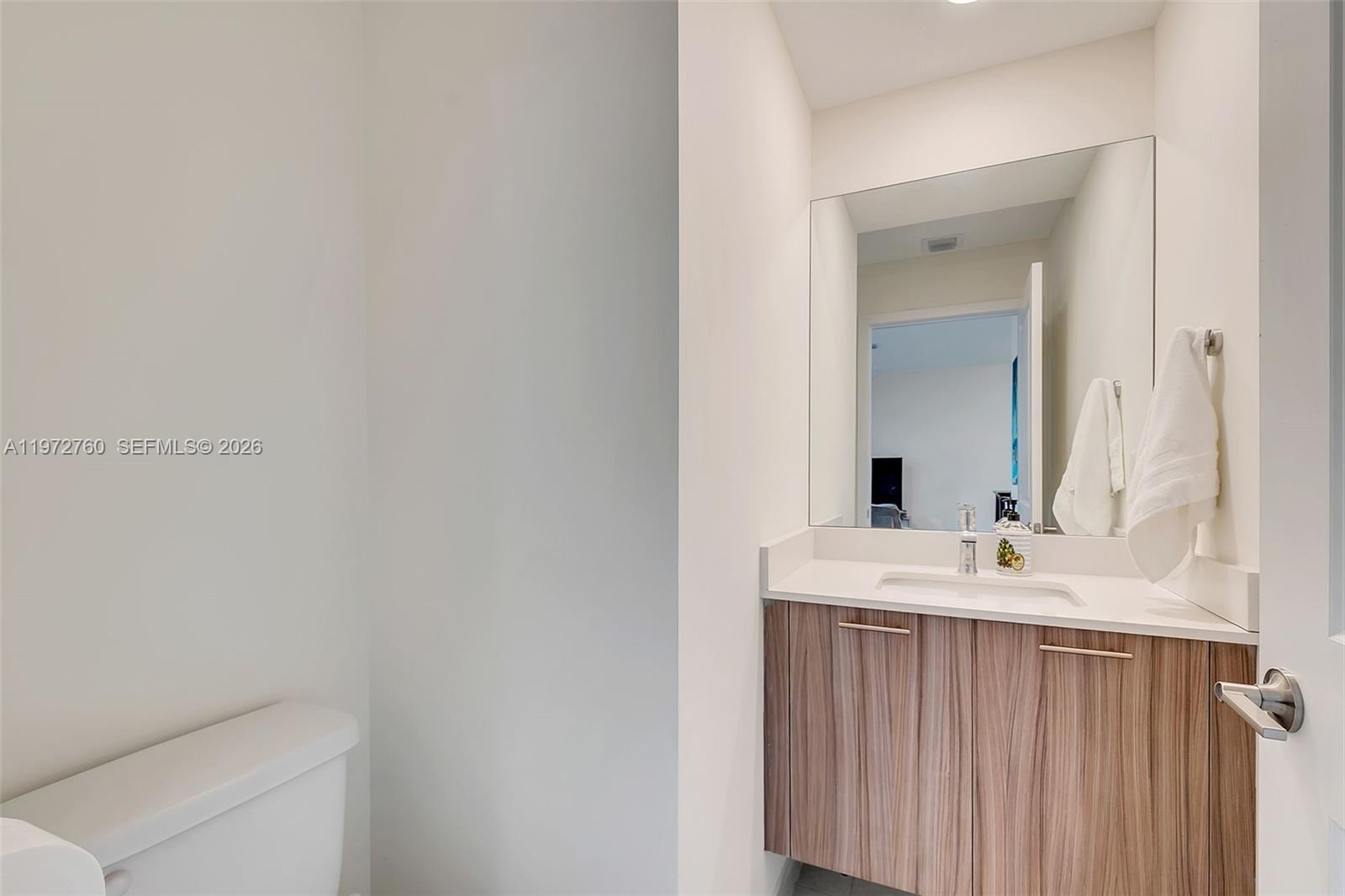 DOWNTOWN DORAL SOUTH PHAS - Residential