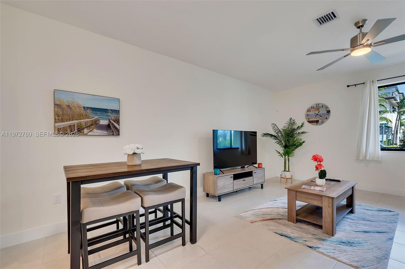 DOWNTOWN DORAL SOUTH PHAS - Residential