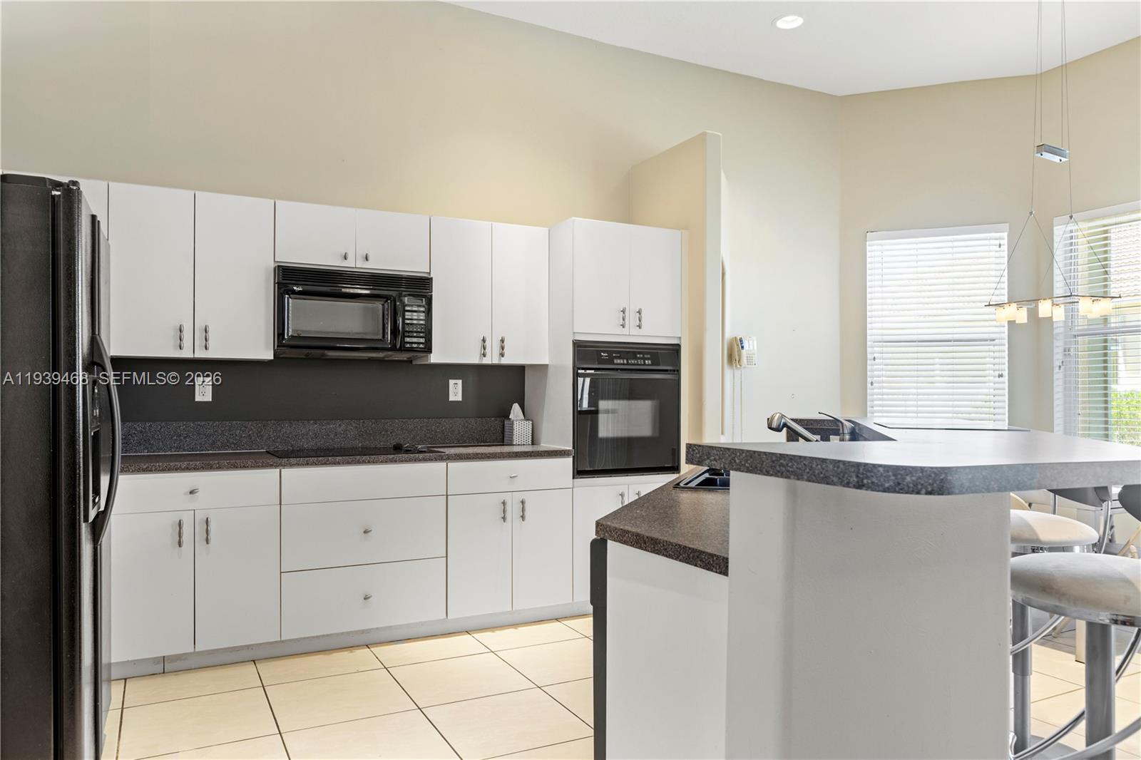 VIZCAYA 4 - Residential