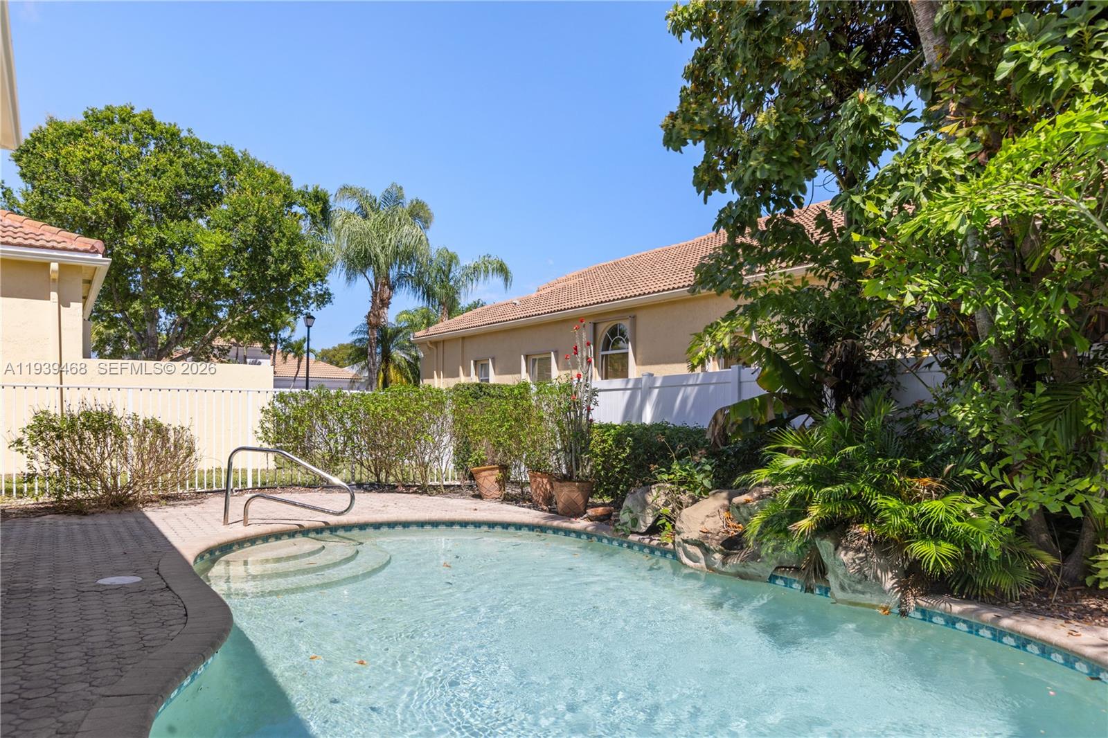 VIZCAYA 4 - Residential