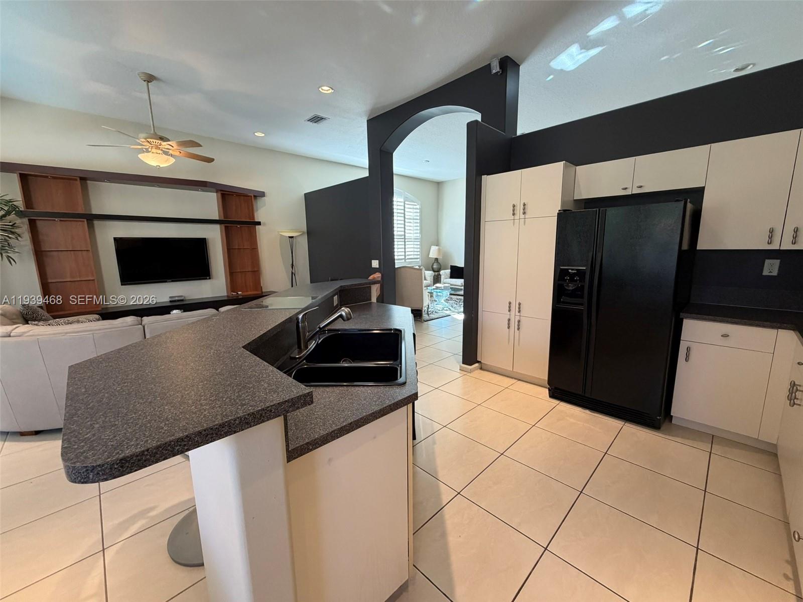 VIZCAYA 4 - Residential