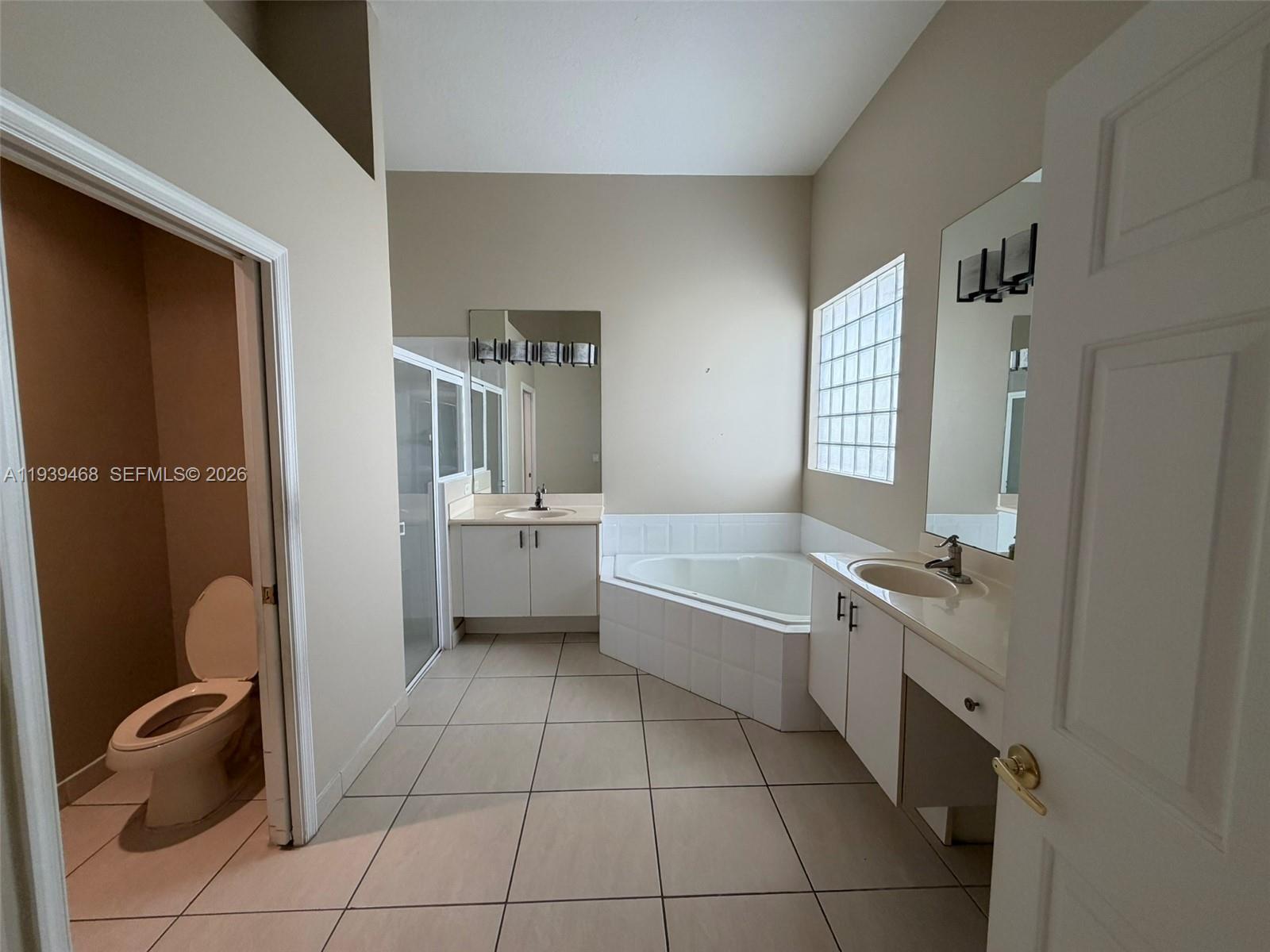 VIZCAYA 4 - Residential