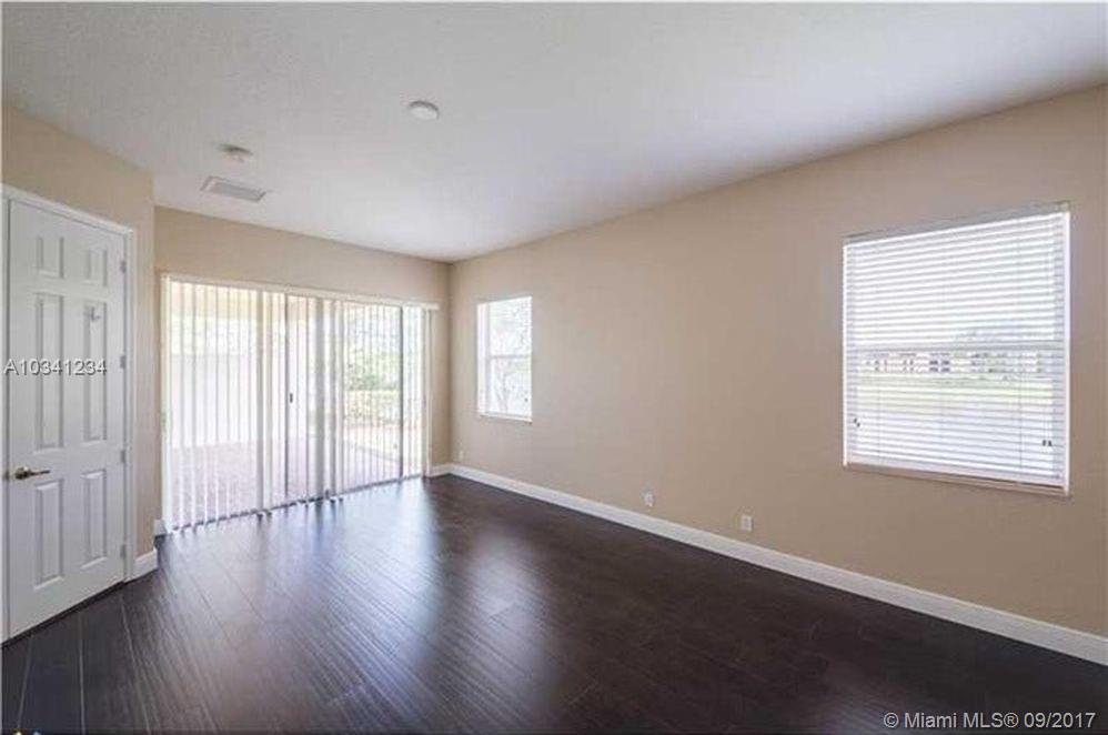 HERON BAY CENTRAL - Residential Lease