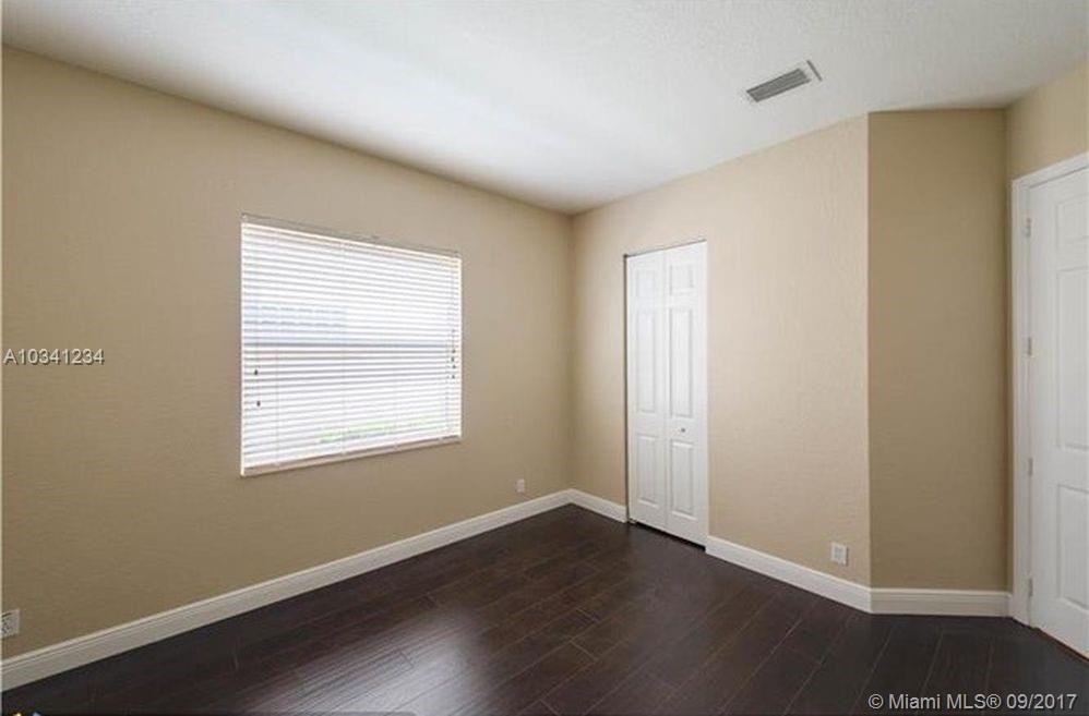 HERON BAY CENTRAL - Residential Lease