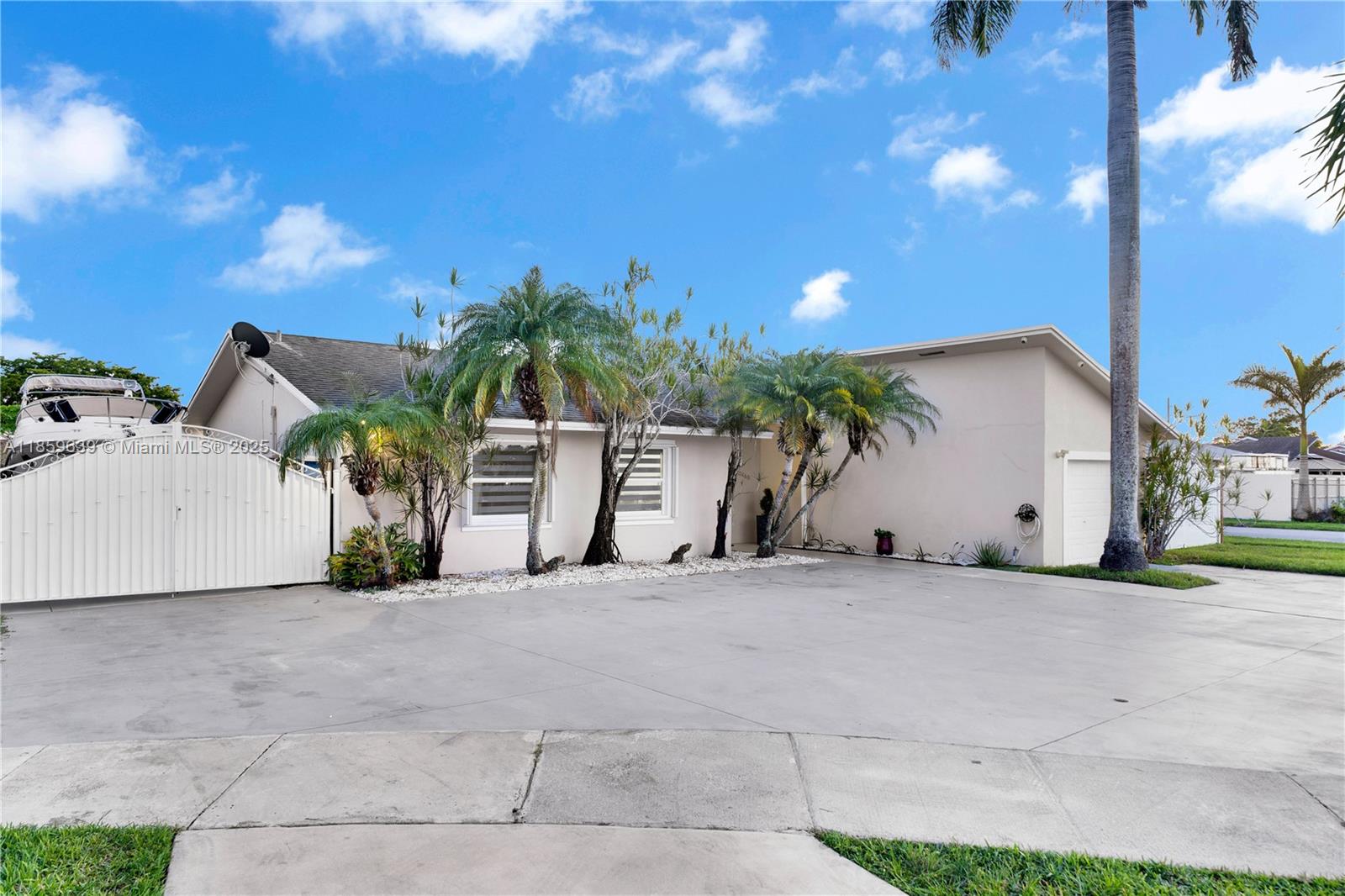 10460 SW 165th Ter