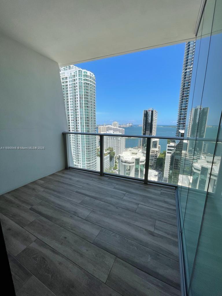 1010 BRICKELL CONDO - Residential Lease