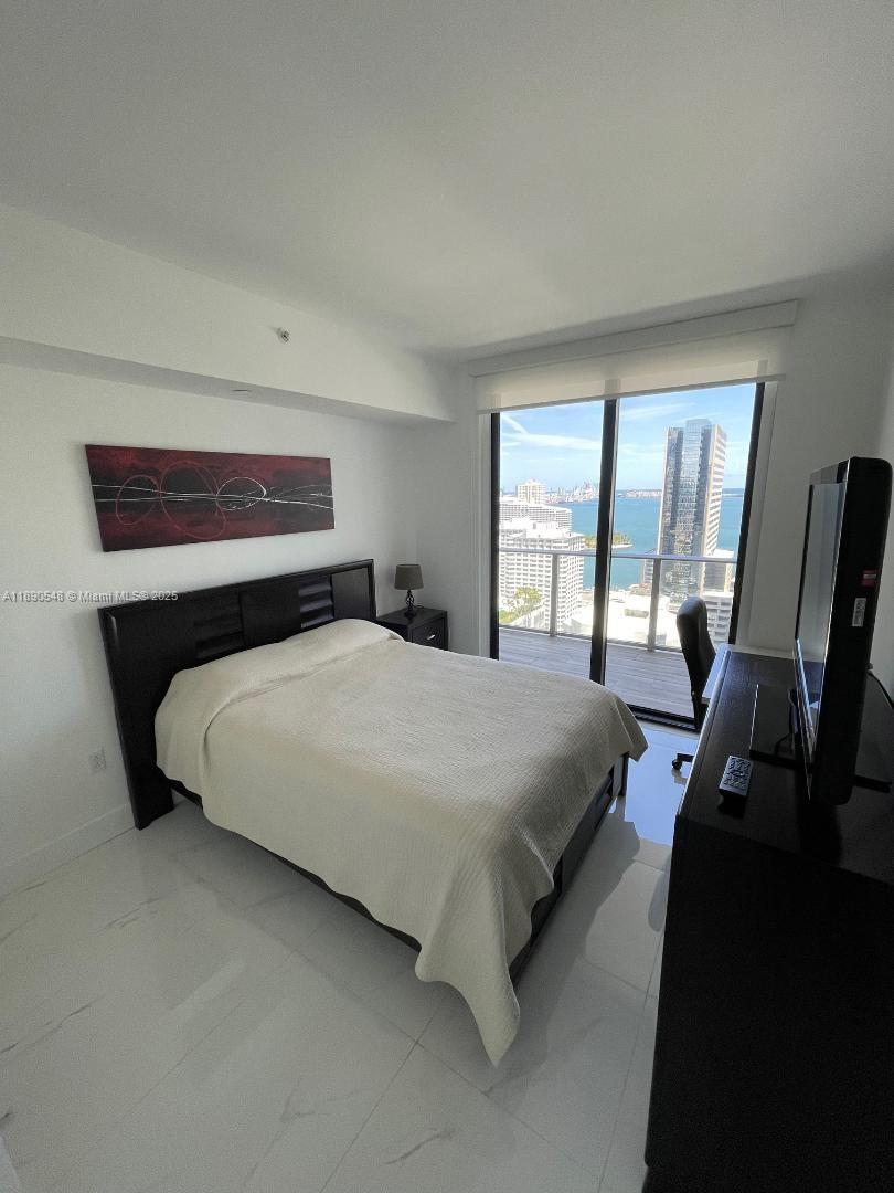 1010 BRICKELL CONDO - Residential Lease