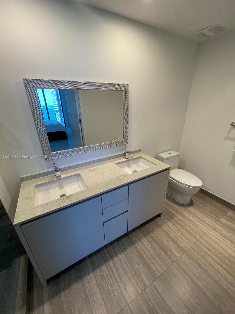 1010 BRICKELL CONDO - Residential Lease