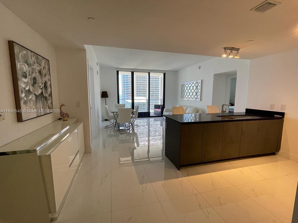 1010 BRICKELL CONDO - Residential Lease