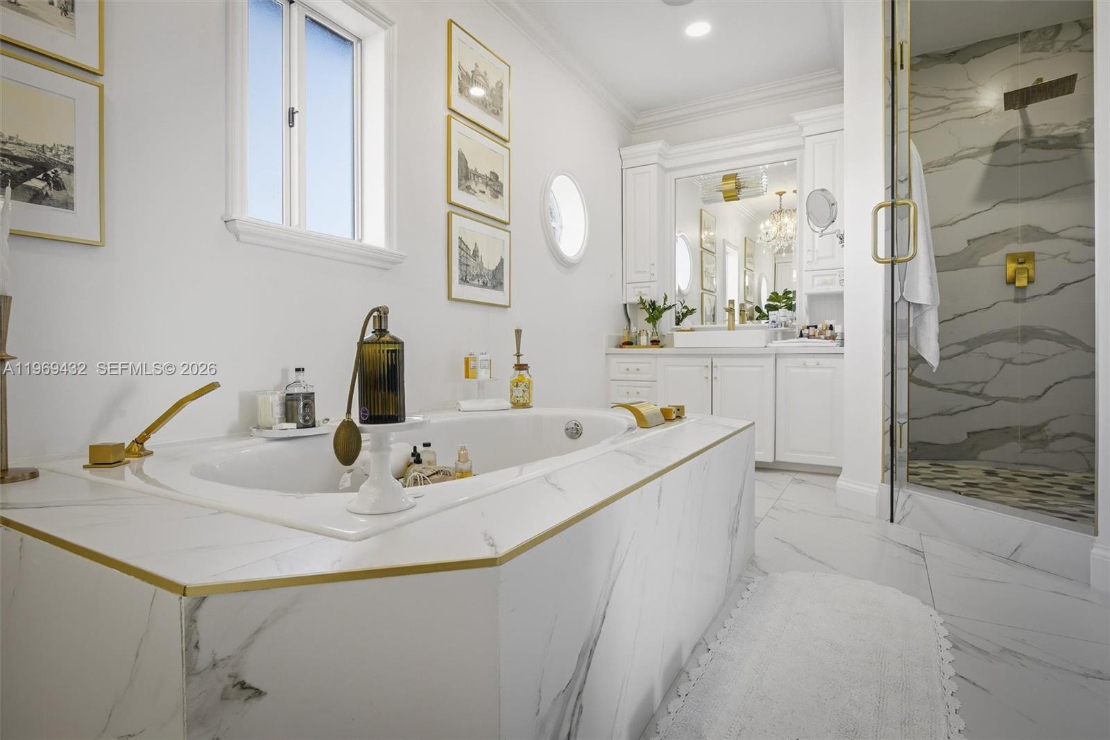 DORAL ESTATES - Residential