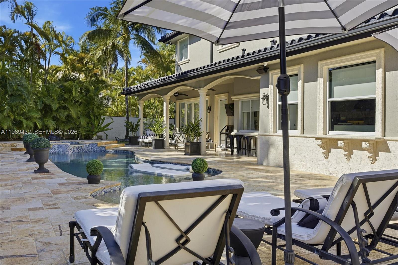 DORAL ESTATES - Residential