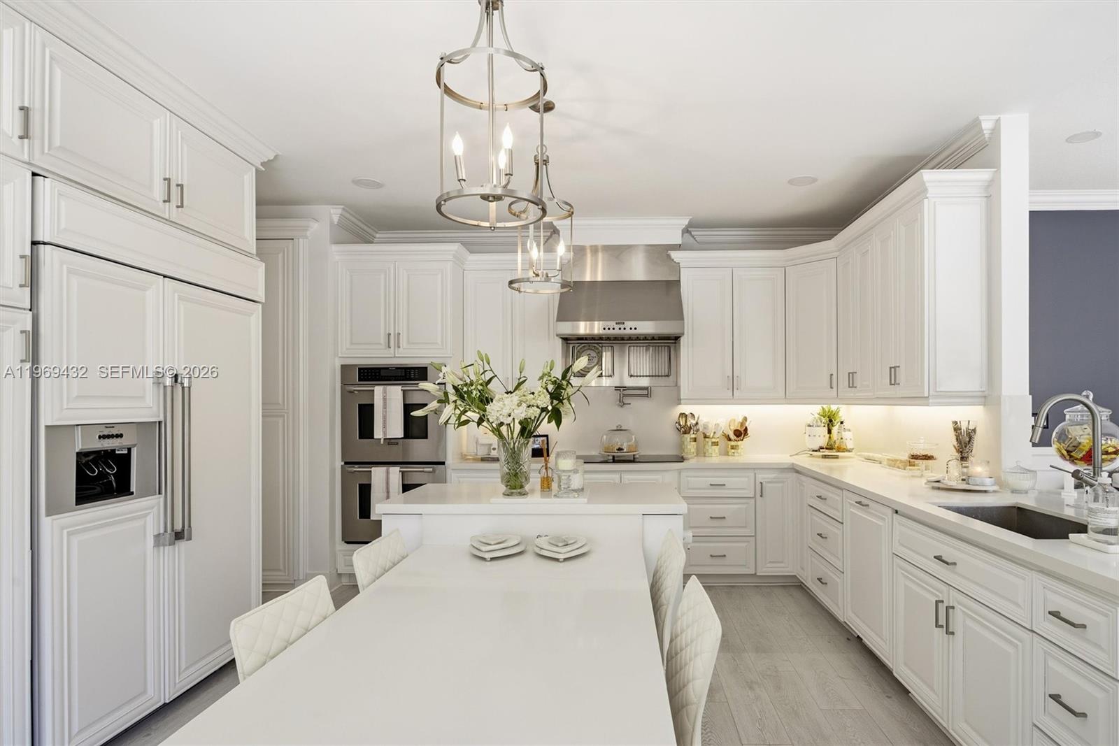 DORAL ESTATES - Residential