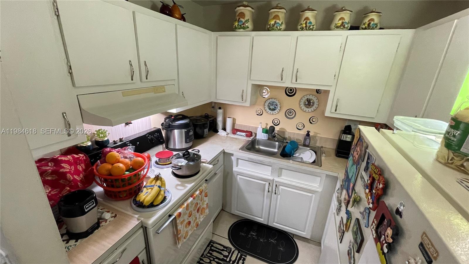 CAMBRIDGE CONDO - Residential