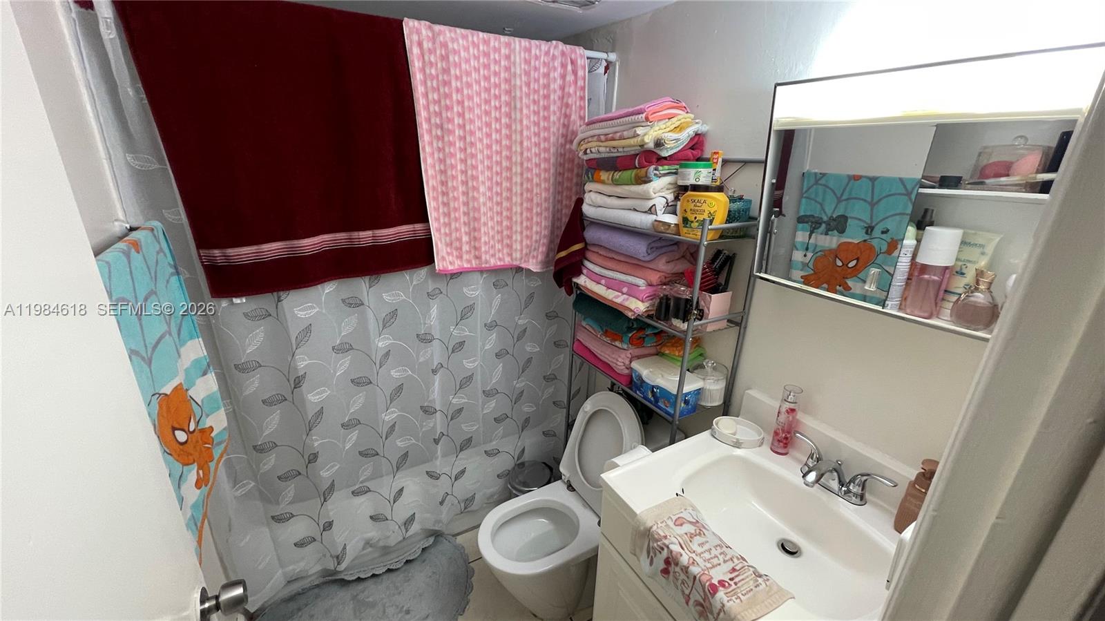 CAMBRIDGE CONDO - Residential