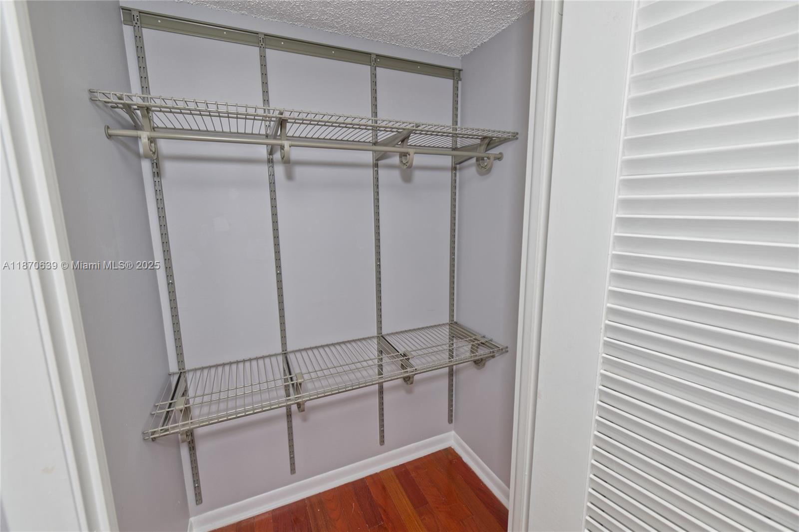 CHANTILLY CONDO - Residential