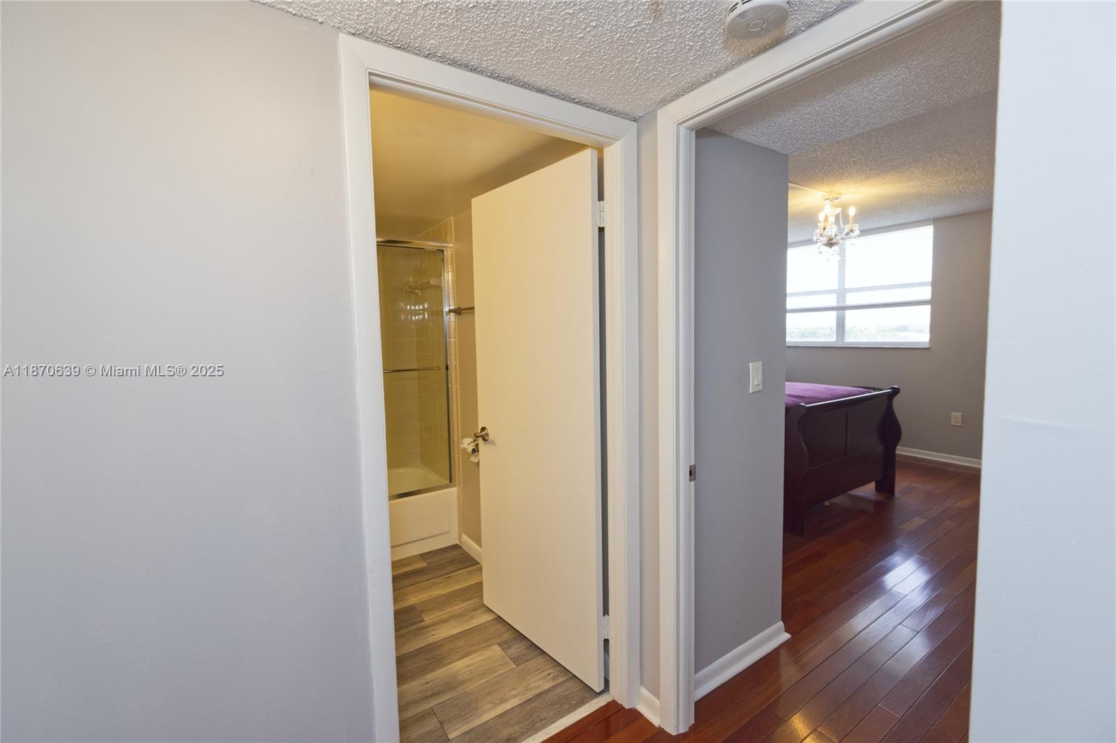 CHANTILLY CONDO - Residential