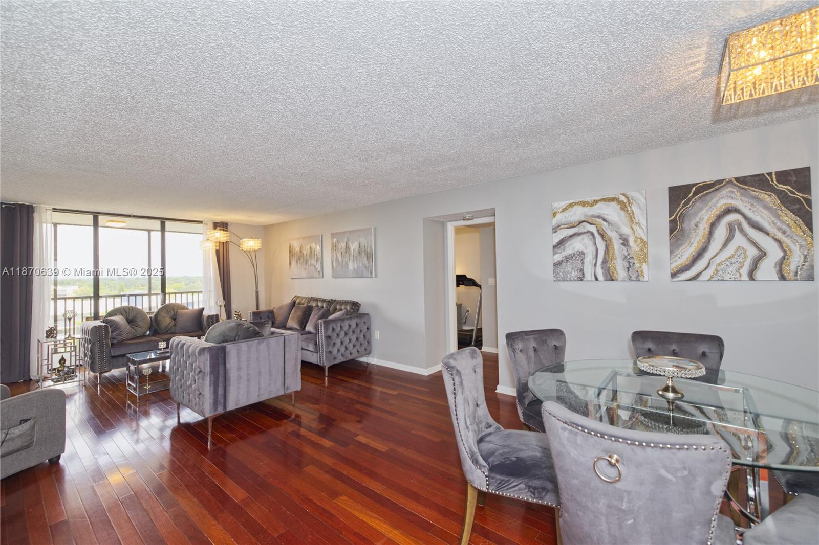 CHANTILLY CONDO - Residential