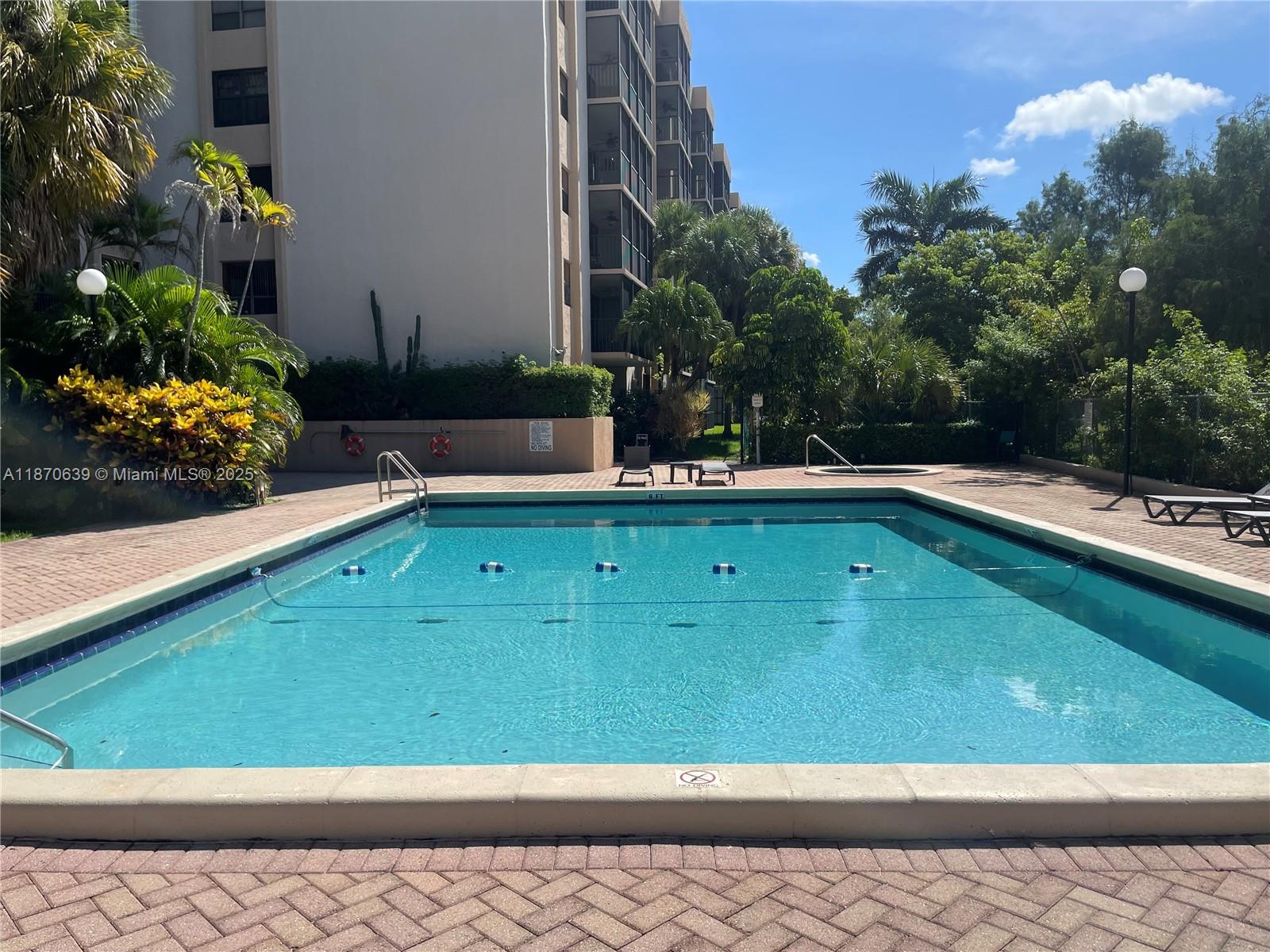 CHANTILLY CONDO - Residential