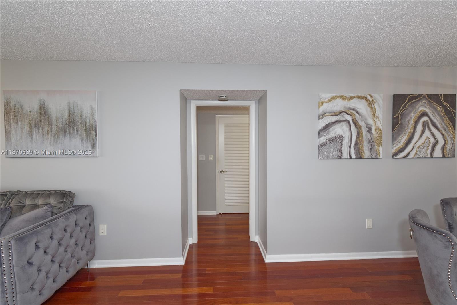 CHANTILLY CONDO - Residential