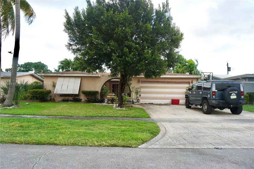 Single family pool home with NO HOA. 2 car garage and oversized driveway. Private fenced backyard. Prime location. 15 minutes to Sawgrass Mills mall and Amerant Bank Arena. 20 minutes to Downtown Fort Lauderdale. 17 minutes to Fort Lauderdale International Airport and Seminole hard Rock Hotel and Casino. Easy access to 595. Unapproved short sale. Cash only. Property is occupied. Must be purchased sight unseen.