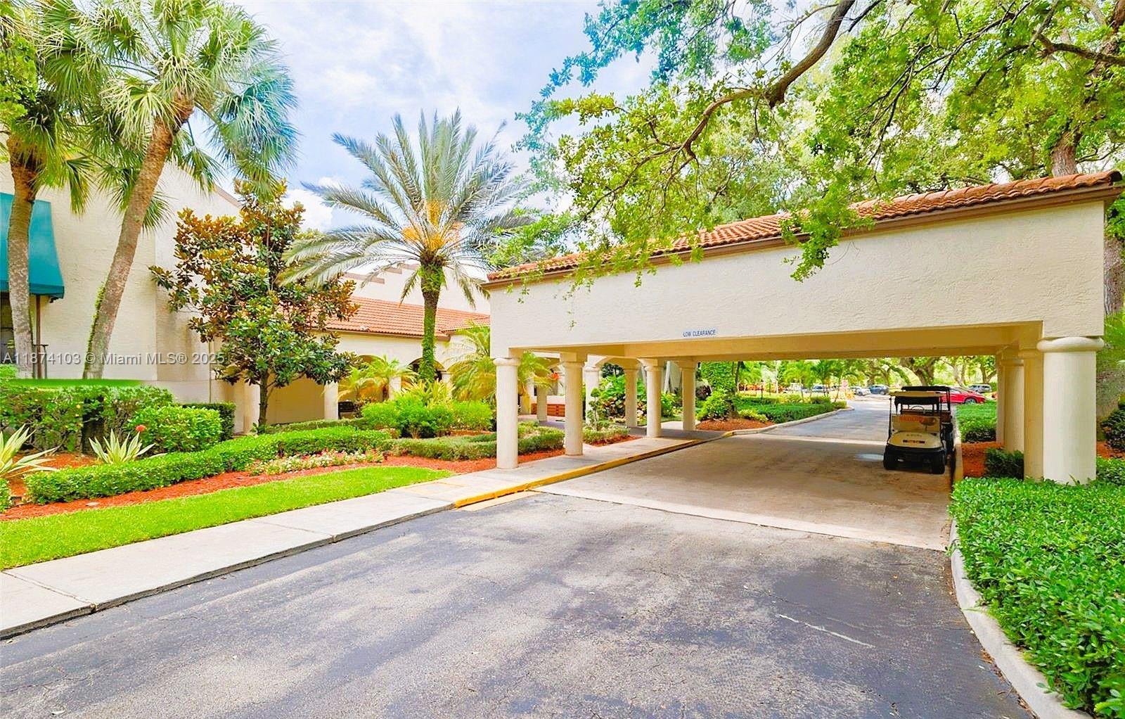 CONDO 8 OF SABAL PALM - Residential Lease