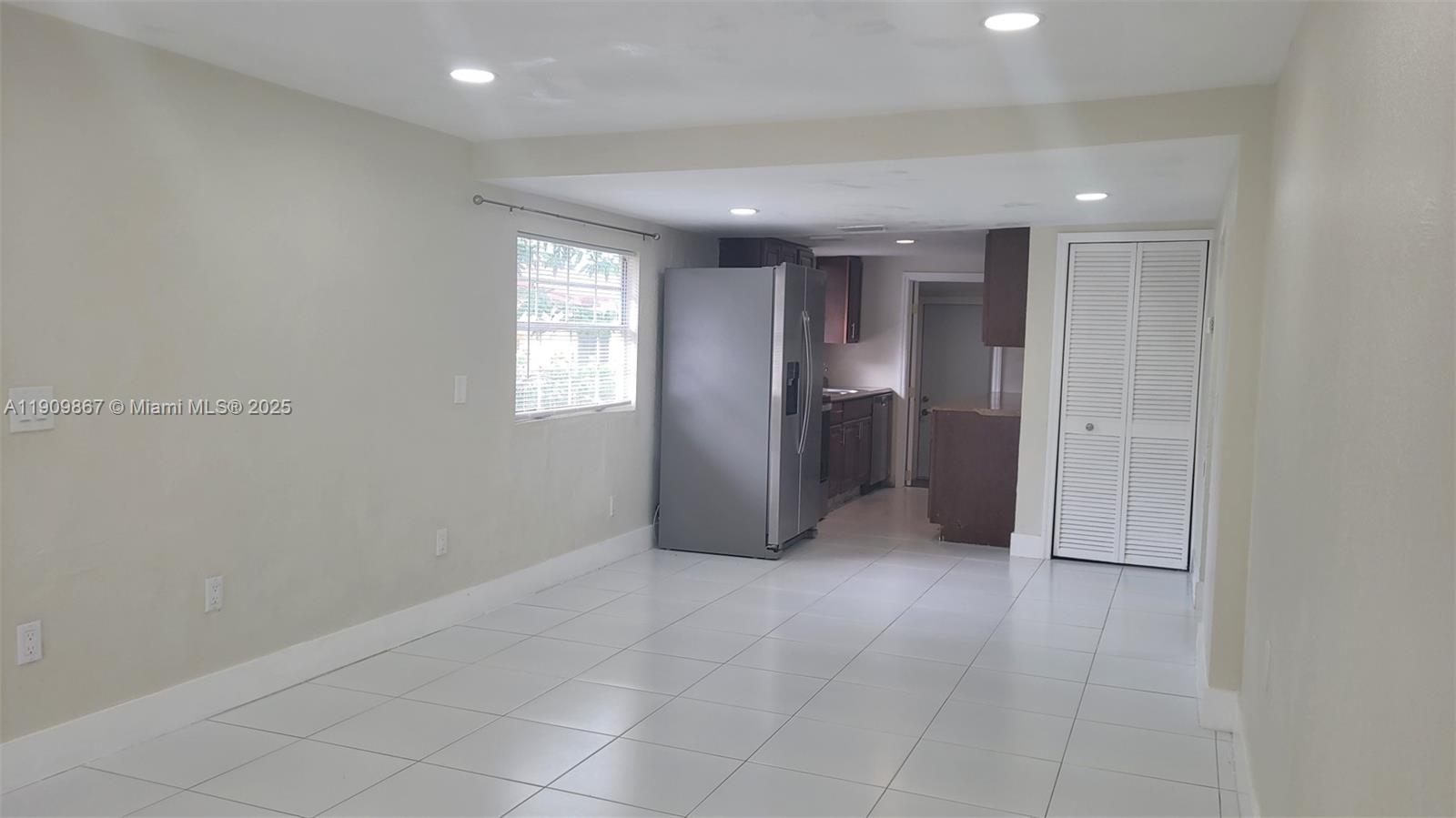 SOUTH HOLLYWOOD AMD PLAT - Residential