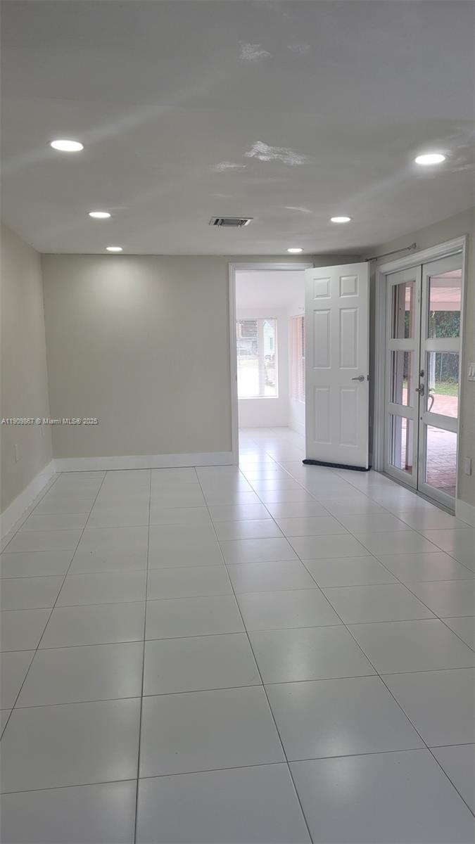 SOUTH HOLLYWOOD AMD PLAT - Residential